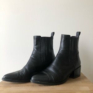 Vagabond: ‘Marja’ Chelsea Boot